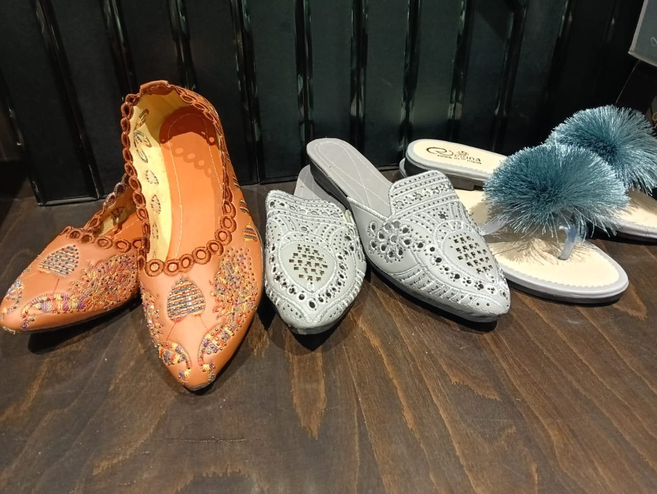 Women's Flat sandals Buy 2 get 1 + bhagyalaxmii coupon